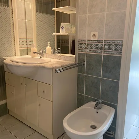 Sweet - 55m2 Appt, Garden, Swimming Pool, Parking בית הארחה טולוז
